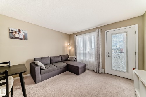1309 7339 South Terwillegar Dr, Edmonton, AB - Indoor Photo Showing Other Room