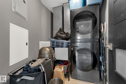 901 10055 118 Street, Edmonton, AB - Indoor Photo Showing Laundry Room