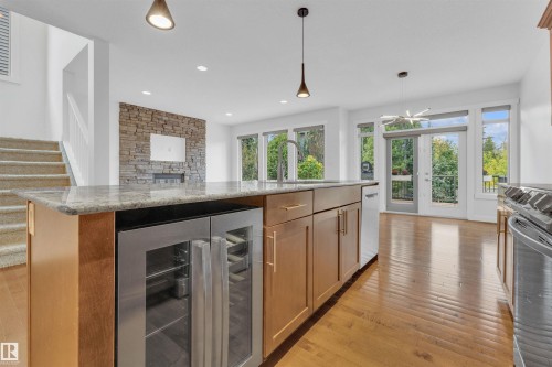 Edmonton, AB - Indoor Photo Showing Kitchen