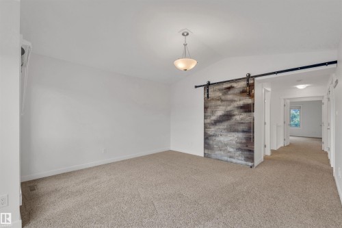 1422 Chahley Place, Edmonton, AB - Indoor Photo Showing Other Room
