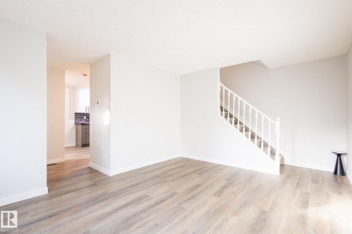 5446 144B Avenue, Edmonton, AB - Indoor Photo Showing Other Room