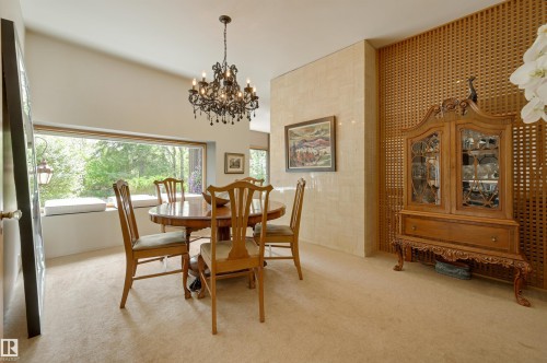 14232 Ravine Drive, Edmonton, AB - Indoor Photo Showing Dining Room