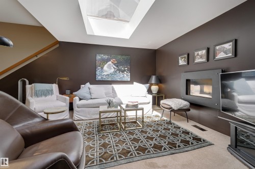 14232 Ravine Drive, Edmonton, AB - Indoor