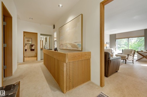 14232 Ravine Drive, Edmonton, AB - Indoor Photo Showing Other Room