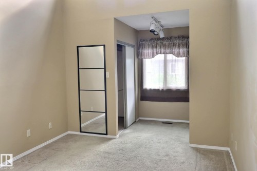 5383 Hill View Crescent, Edmonton, AB - Indoor Photo Showing Other Room