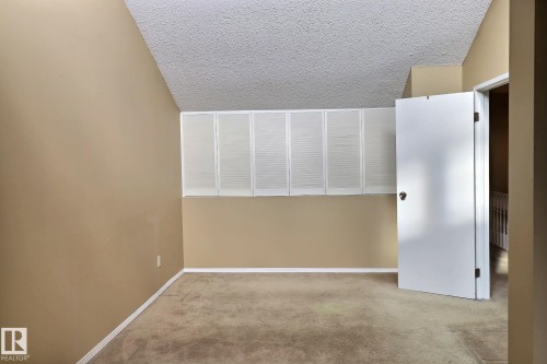 5383 Hill View Crescent, Edmonton, AB - Indoor Photo Showing Other Room