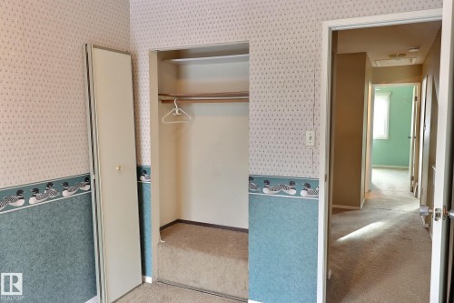 5383 Hill View Crescent, Edmonton, AB -  Photo Showing Other Room