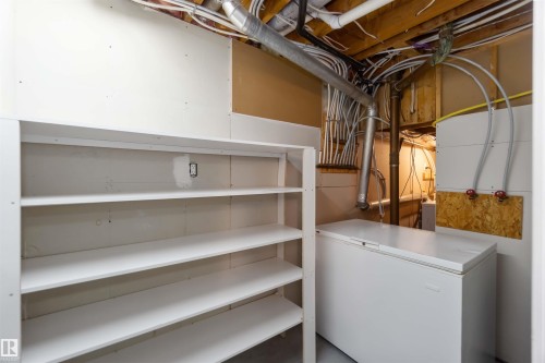 7516 136 Avenue, Edmonton, AB - Indoor