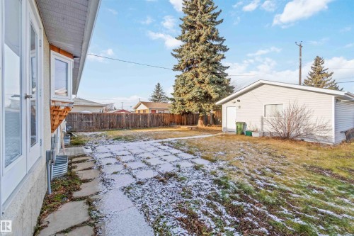 7516 136 Avenue, Edmonton, AB - Outdoor