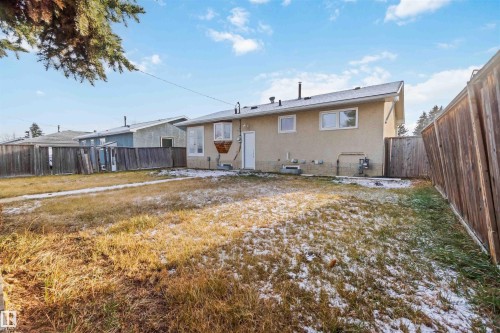 7516 136 Avenue, Edmonton, AB - Outdoor