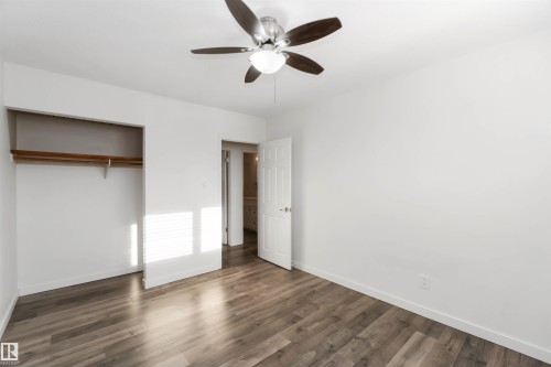 7516 136 Avenue, Edmonton, AB - Indoor Photo Showing Other Room