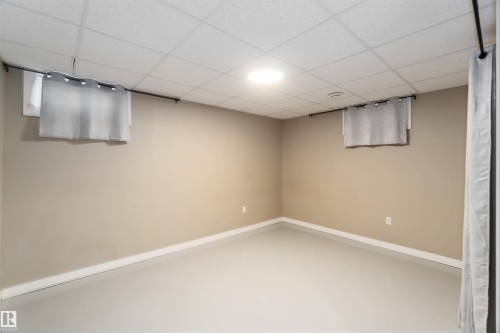 7516 136 Avenue, Edmonton, AB - Indoor