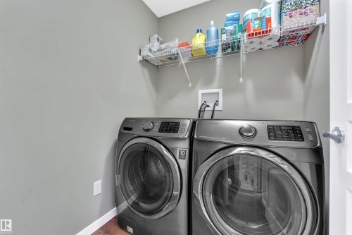 1651 28 Street, Edmonton, AB - Indoor Photo Showing Laundry Room