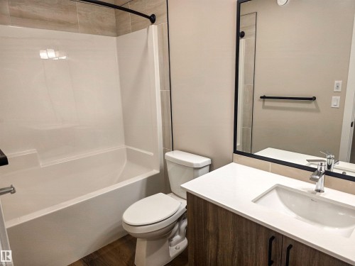 137 Hilton Cove, Spruce Grove, AB - Indoor Photo Showing Bathroom