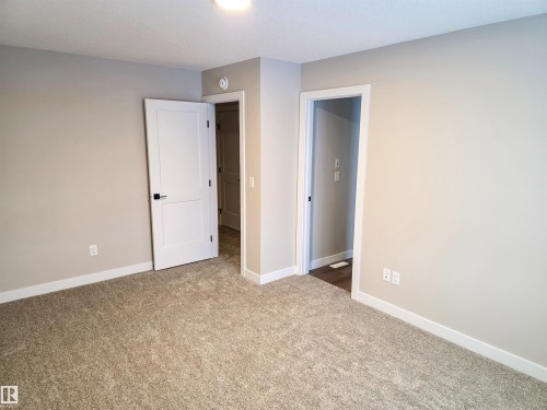 137 Hilton Cove, Spruce Grove, AB - Indoor Photo Showing Other Room