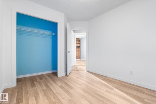 117 5 Aberdeen Way, Stony Plain, AB - Indoor Photo Showing Other Room