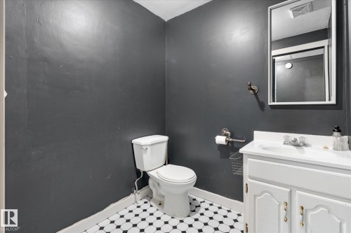 117 5 Aberdeen Way, Stony Plain, AB - Indoor Photo Showing Bathroom