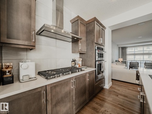 2805 Anton Wynd, Edmonton, AB - Indoor Photo Showing Kitchen With Upgraded Kitchen
