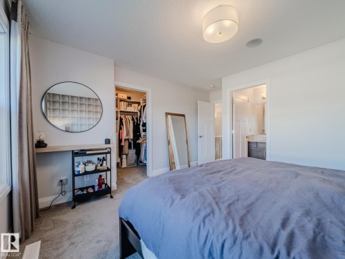 2805 Anton Wynd, Edmonton, AB - Indoor Photo Showing Bedroom