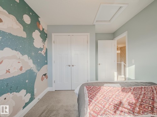 2805 Anton Wynd, Edmonton, AB - Indoor Photo Showing Bedroom