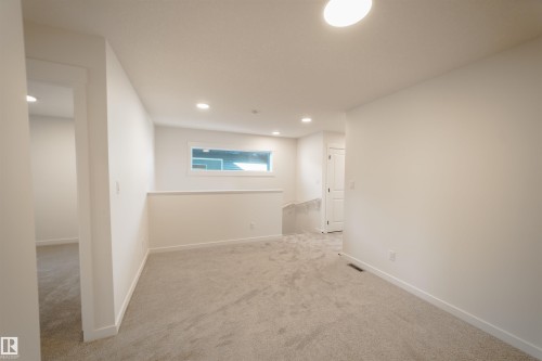 1303 Podersky Wynd, Edmonton, AB - Indoor