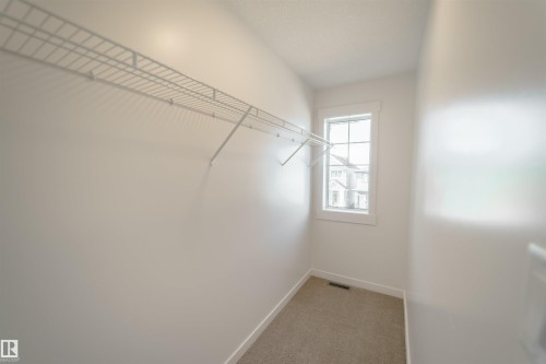 1303 Podersky Wynd, Edmonton, AB - Indoor