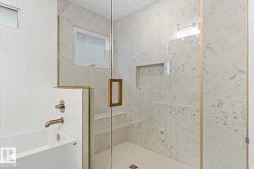 10629 79 Street, Edmonton, AB - Indoor Photo Showing Bathroom