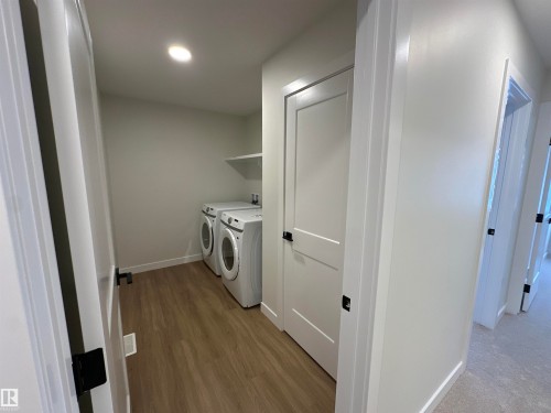 187 Caledon Crescent, Spruce Grove, AB - Indoor Photo Showing Laundry Room