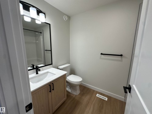187 Caledon Crescent, Spruce Grove, AB - Indoor Photo Showing Bathroom