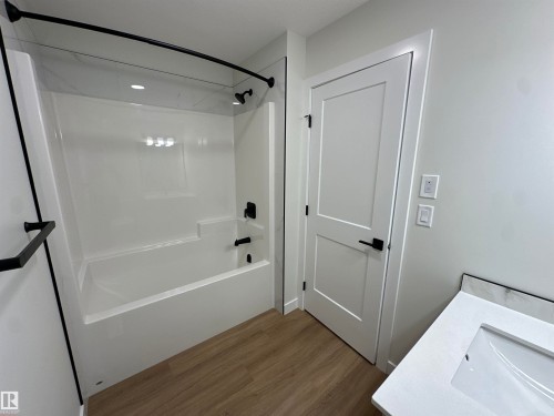187 Caledon Crescent, Spruce Grove, AB - Indoor Photo Showing Bathroom