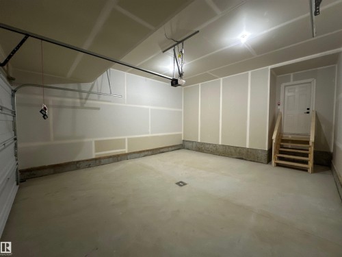 187 Caledon Crescent, Spruce Grove, AB - Indoor Photo Showing Garage