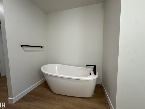 187 Caledon Crescent, Spruce Grove, AB - Indoor Photo Showing Bathroom