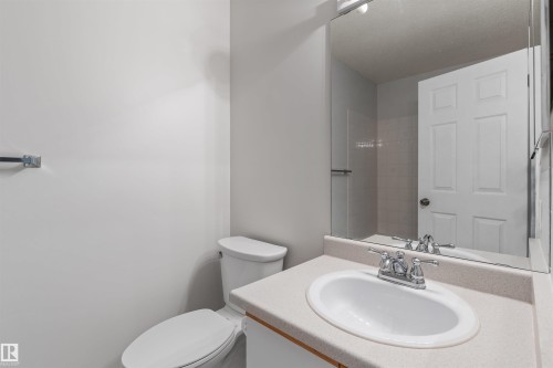 304 8811 106A Avenue, Edmonton, AB - Indoor Photo Showing Bathroom