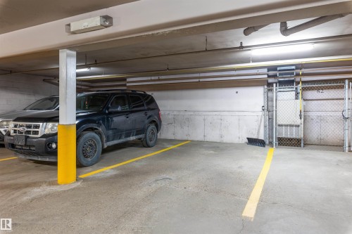 304 8811 106A Avenue, Edmonton, AB - Indoor Photo Showing Garage