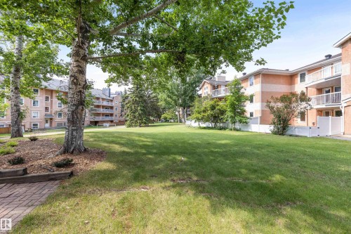 304 8811 106A Avenue, Edmonton, AB - Outdoor