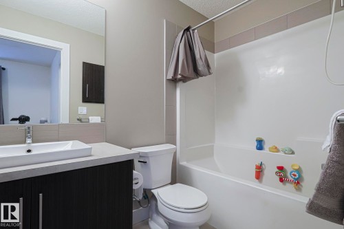 180 Southfork Drive, Leduc, AB - Indoor Photo Showing Bathroom