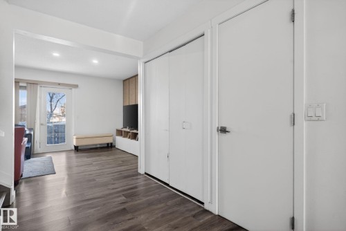 1724 37 Street, Edmonton, AB - Indoor Photo Showing Other Room