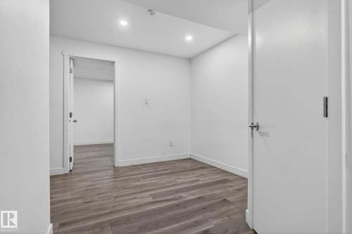 1724 37 Street, Edmonton, AB - Indoor Photo Showing Other Room