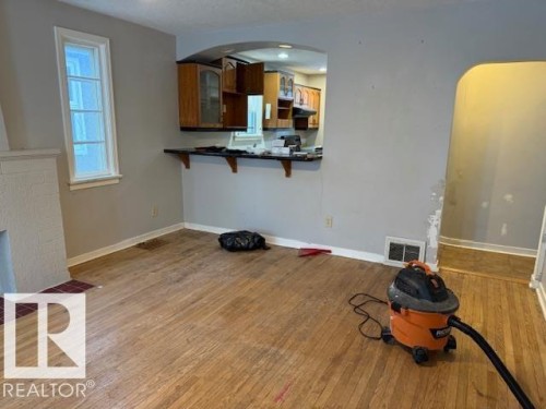 9811 78 Avenue, Edmonton, AB - Indoor Photo Showing Other Room