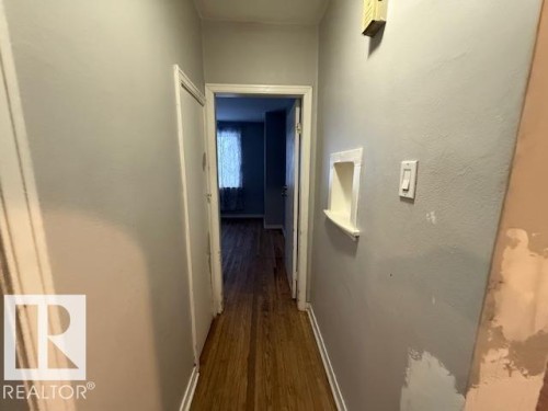 9811 78 Avenue, Edmonton, AB - Indoor