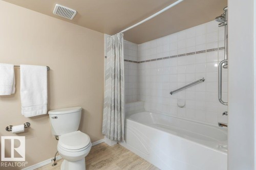 St. Albert, AB - Indoor Photo Showing Bathroom