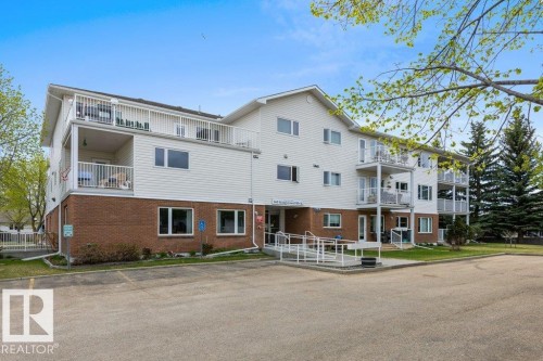 St. Albert, AB - Outdoor With Balcony