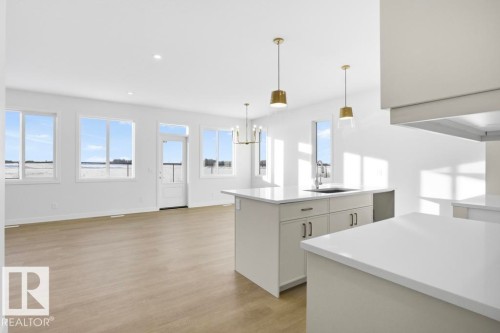 2331 Muckleplum Way, Edmonton, AB - Indoor Photo Showing Kitchen
