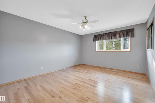 3410 135A Avenue, Edmonton, AB - Indoor Photo Showing Other Room