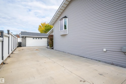 3410 135A Avenue, Edmonton, AB - Outdoor With Exterior