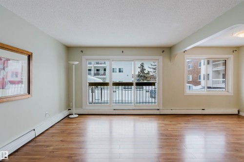 201 11450 40 Avenue, Edmonton, AB - Indoor Photo Showing Other Room