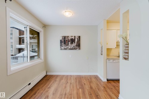 201 11450 40 Avenue, Edmonton, AB - Indoor Photo Showing Other Room