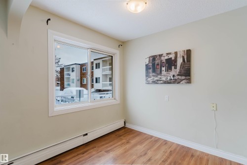 201 11450 40 Avenue, Edmonton, AB - Indoor Photo Showing Other Room