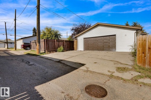 5803 136 Avenue, Edmonton, AB - Outdoor