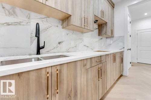 16724 34 Avenue, Edmonton, AB - Indoor